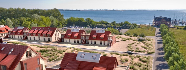 Direkt am Ostsee-Strand entsteht das neue Immobilien-Projekt Bades Huk mit Vermietungsservice, Restaurants sowie Marina und Golfplatz. Weiterer Text über ots und www.presseportal.de/nr/135837 / Die Verwendung dieses Bildes ist für redaktionelle Zwecke honorarfrei. Veröffentlichung bitte unter Quellenangabe: