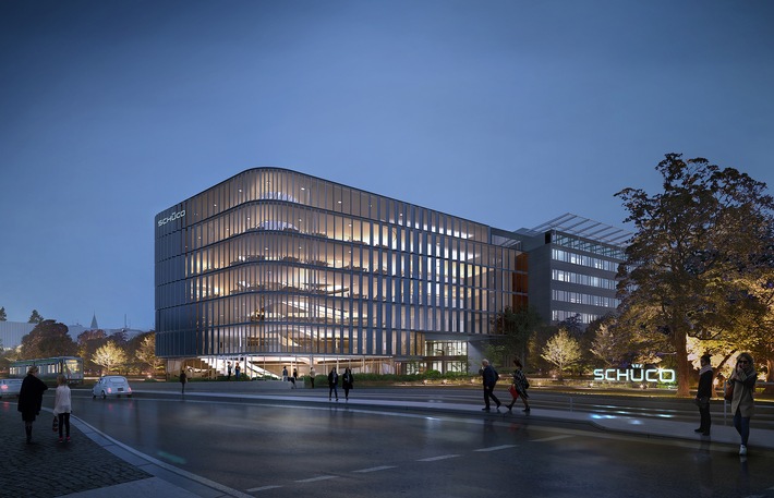 Als Beleg für nachhaltiges Bauen strebt der Neubau Schüco One, die Erweiterung der Schüco Unternehmenszentrale, eine bisher weltweit einmalige Kombination von drei Zertifizierungen an: nach LEED, BREEAM und DGNB. Weiterer Text über ots und www.presseportal.de/nr/16299 / Die Verwendung dieses Bildes ist für redaktionelle Zwecke honorarfrei. Veröffentlichung bitte unter Quellenangabe: