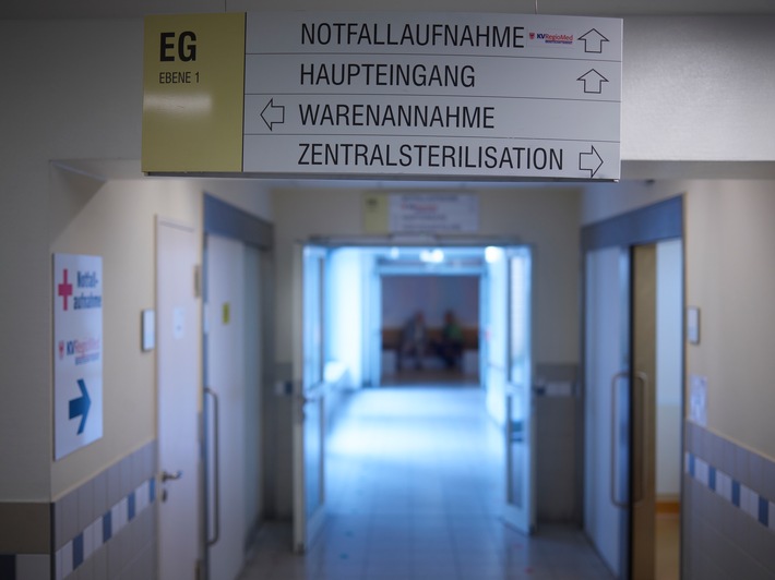 Coronavirus: Arbeitsmedizinischer Dienst der BG BAU unterstützt bei medizinischer Versorgung. Weiterer Text über ots und www.presseportal.de/nr/60172 / Die Verwendung dieses Bildes ist für redaktionelle Zwecke honorarfrei. Veröffentlichung bitte unter Quellenangabe: