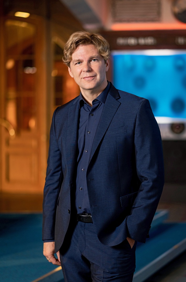 SÜDWESTRUNDFUNK
Nachtcafé - Die SWR Talkshow - Gäste bei Michael Steinbrecher
Prof. Dr. Michael Steinbrecher
© SWR/MSt/Baschi Bender, honorarfrei - Verwendung gemäß der AGB im engen inhaltlichen, redaktionellen Zusammenhang mit genannter SWR-Sendung und bei Nennung