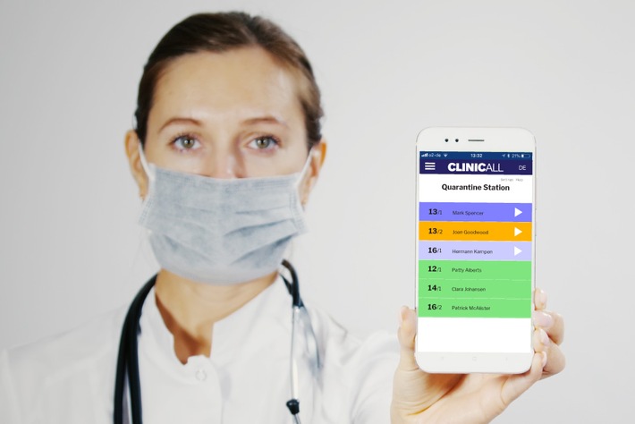 The ClinicAll Communicator App used by a nurse / Neue ClinicAll Communicator App unterstützt das Pflegepersonal gegen Corona. (Image: Azhorov / ClinicAll). Weiterer Text über ots und www.presseportal.de/nr/116465 / Die Verwendung dieses Bildes ist für redaktionelle Zwecke honorarfrei. Veröffentlichung bitte unter Quellenangabe:
