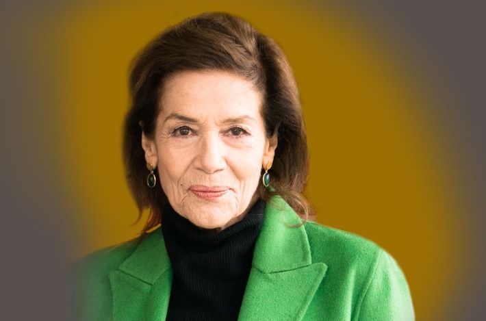 ARD Degeto LANG LEBE DIE KÖNIGIN, am Mittwoch (29.04.20) um 20:15 Uhr und um 00:20 Uhr im ERSTEN.
Rose Just, gespielt von Hannelore Elsner.
© BR/ARD Degeto/ORF/Neue Schönhauser Filmproduktion GmbH/Marc Reimann, Bildmontage dinjank, honorarfrei - Verwendung gemäß der AGB im engen inhaltlichen, redaktionellen Zusammenhang mit genannter Degeto-Sendung und bei Nennung