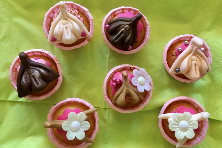 Verschiedene Klitoris-Törtchen / Nutzung des Bildes nur in Verbindung mit der Sendung inkl. Social Media / Weiterer Text über ots und www.presseportal.de/nr/6348 / Die Verwendung dieses Bildes ist für redaktionelle Zwecke honorarfrei. Veröffentlichung bitte unter Quellenangabe: