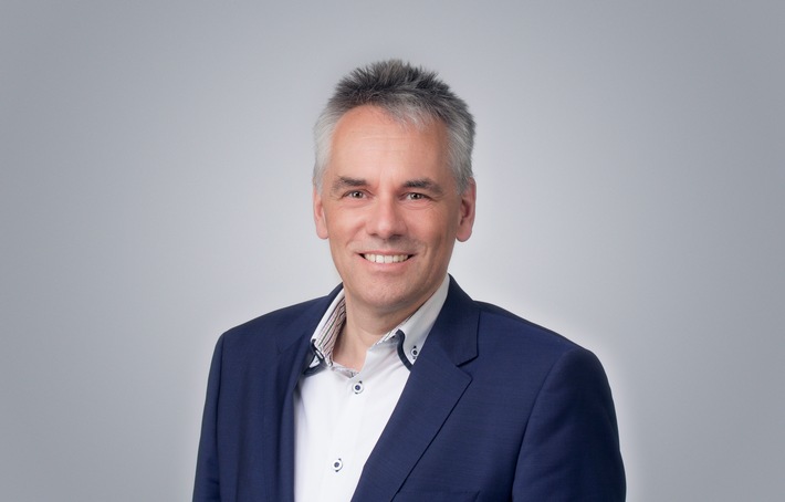 Prof. Dr. Dr. h.c. Jörg Winterberg
Geschäftsführer, SRH Higher Education GmbH Weiterer Text über ots und www.presseportal.de/nr/60409 / Die Verwendung dieses Bildes ist für redaktionelle Zwecke honorarfrei. Veröffentlichung bitte unter Quellenangabe: