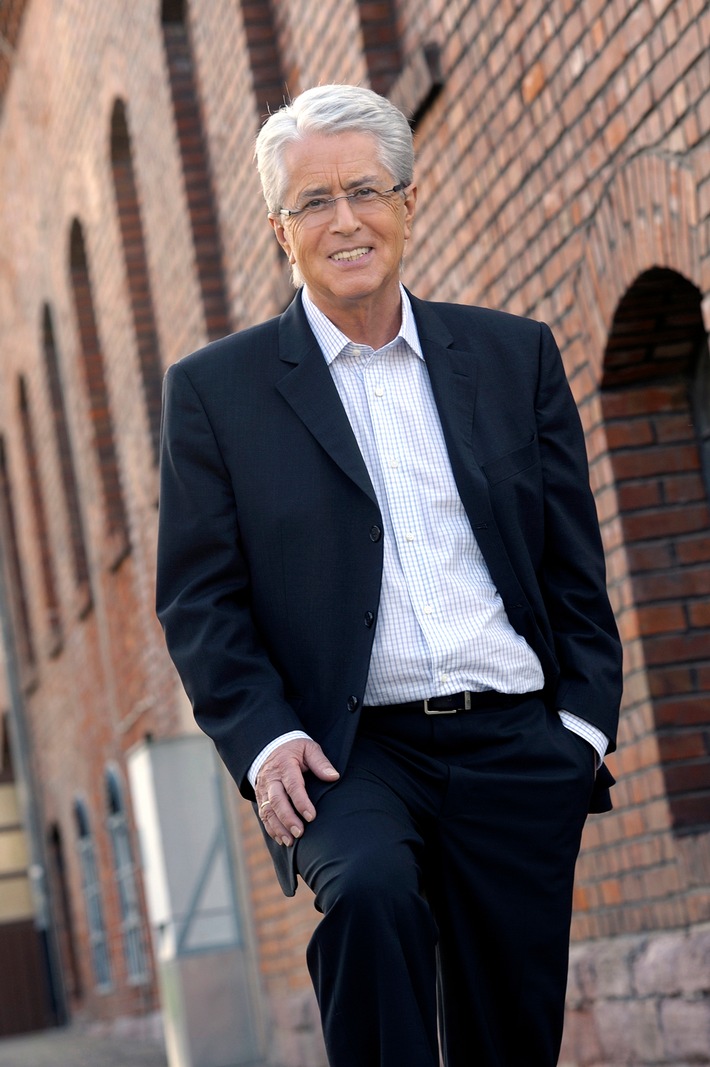 Frank Elstner © DPG/SWR/J. Krause-Burberg Weiterer Text über ots und www.presseportal.de/nr/116714 / Die Verwendung dieses Bildes ist für redaktionelle Zwecke honorarfrei. Veröffentlichung bitte unter Quellenangabe: