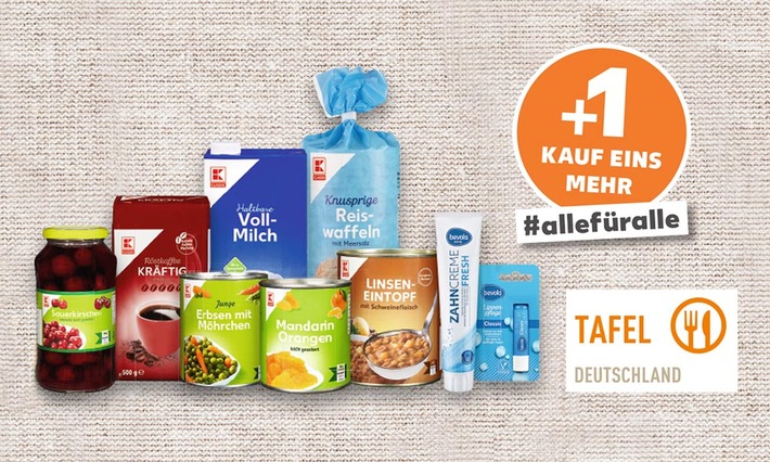 Kaufland-Kunden werden aufgerufen, während des Einkaufs haltbare, ungekühlte Produkte für die Tafeln zu spenden / Foto: Kaufland. Weiterer Text über ots und www.presseportal.de/nr/111476 / Die Verwendung dieses Bildes ist für redaktionelle Zwecke honorarfrei. Veröffentlichung bitte unter Quellenangabe: