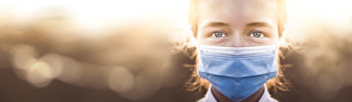 Hochwertige Einweg- und Stoffmasken bei Kaufland / Weiterer Text über ots und www.presseportal.de/nr/111476 / Die Verwendung dieses Bildes ist für redaktionelle Zwecke honorarfrei. Veröffentlichung bitte unter Quellenangabe: