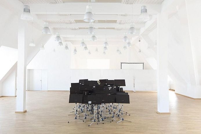 On Air: Ensemble Modern und medico international live: Ein besonderer Abend zwischen Musik, Kultur und Politik. Weiterer Text über ots und www.presseportal.de/nr/14079 / Die Verwendung dieses Bildes ist für redaktionelle Zwecke honorarfrei. Veröffentlichung bitte unter Quellenangabe: