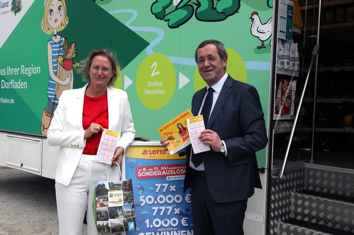 Füracker: Erste Mobile Lotto-Annahmestelle startet in der Oberpfalz / LOTTO Bayern bereichert mobile Nahversorgung / LOTTO Bayern / Weiterer Text über ots und www.presseportal.de/nr/132477 / Die Verwendung dieses Bildes ist für redaktionelle Zwecke honorarfrei. Veröffentlichung bitte unter Quellenangabe: