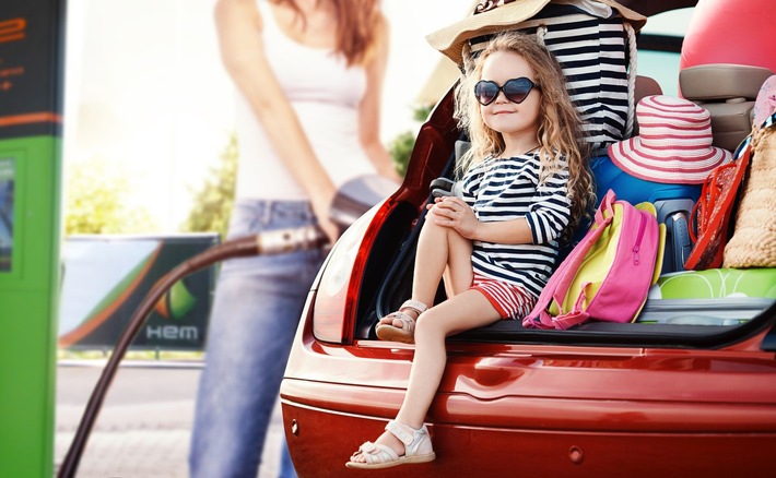 Ab nach draußen: Sommerurlaub mal anders - So verbringen die Deutschen ihren Sommerurlaub 2020 / HEM-Studie mit 3.538 Befragten zum Thema