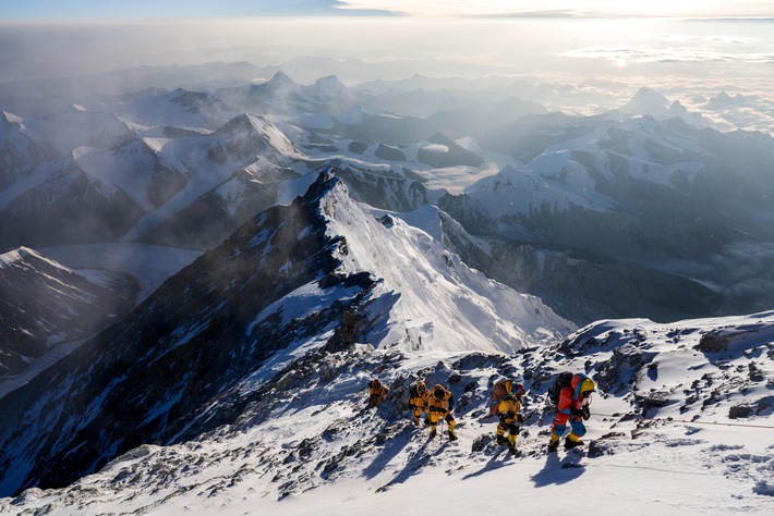 Auf dem Dach der Welt: National Geographic präsentiert zwei neue Everest-Dokumentationen /