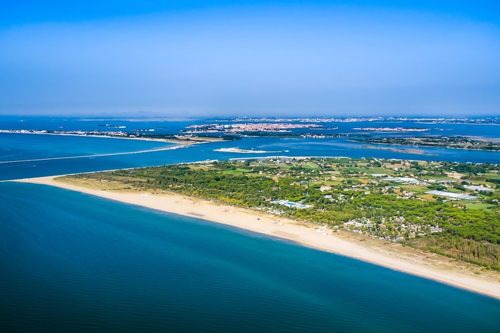 Freie Plätze für deutsche Camper: Italienische Campingplätze eröffnen die Campingsaison (hier: Marina di Venezia). Weiterer Text über ots und www.presseportal.de/nr/143896 / Die Verwendung dieses Bildes ist für redaktionelle Zwecke honorarfrei. Veröffentlichung bitte unter Quellenangabe: