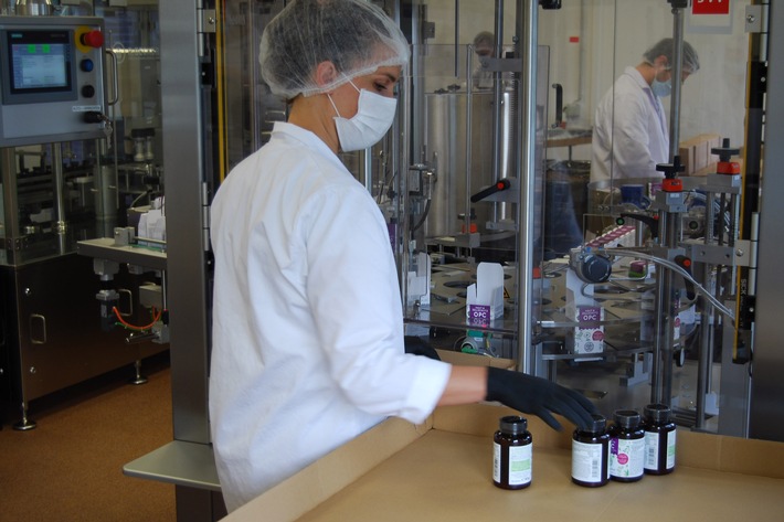 Nahrungsergänzungsmittel fallen in Deutschland unter die Regelungen des Lebensmittel- und Futtergesetzbuchs. / Nutzung des Bildes nur in Verbindung mit der Sendung inkl. Social Media / Weiterer Text über ots und www.presseportal.de/nr/7840 / Die Verwendung dieses Bildes ist für redaktionelle Zwecke honorarfrei. Veröffentlichung bitte unter Quellenangabe: