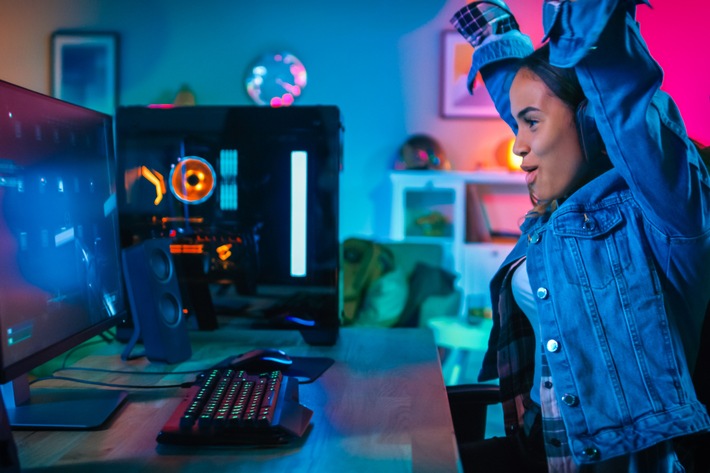 Die neue globale Social-Commerce-Kooperation von epay, Fullservice-Paymentprovider und Teil von Euronet Worldwide Inc, (NASDAQ:EEFT), und Gaming-Spezialist famehype verbindet Verbraucher, führende Marken und Influencer im Multi-Milliarden-Dollar umfassenden Gaming- und eSport-Markt besser miteinander. Sie schließt die Lücke zwischen Spiele-Publishern und den Millionen treuer Follower weltweit, die die Social-Media-Influencer im Gaming- und eSport-Markt angesammelt haben, verschlankt den E-Commerce-Einrichtungsprozess und bietet viele weitere Vorteile für Influencer und Marken. / Weiterer Text über ots und www.presseportal.de/nr/132752 / Die Verwendung dieses Bildes ist für redaktionelle Zwecke unter Beachtung ggf. genannter Nutzungsbedingungen honorarfrei. Veröffentlichung bitte mit Bildrechte-Hinweis.