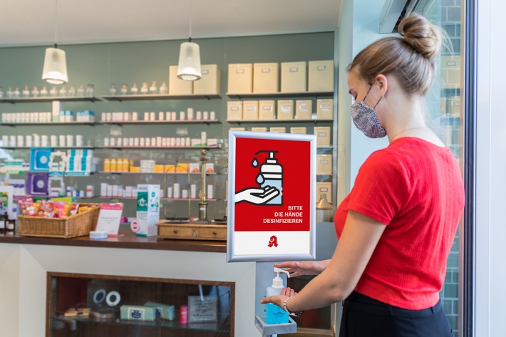 Pfingsten: Auf dem Verbraucherportal www.mein-apothekenmanager.de sind derzeit bundesweit rund 2.000 Apotheken eingetragen, die Antigen-Schnelltests durchführen. Dazu kommen noch viele Apotheken, die auf kommunalen oder bundeslandspezifischen Portalen registriert sind. / Weiterer Text über ots und www.presseportal.de/nr/7002 / Die Verwendung dieses Bildes ist für redaktionelle Zwecke unter Beachtung ggf. genannter Nutzungsbedingungen honorarfrei. Veröffentlichung bitte mit Bildrechte-Hinweis.