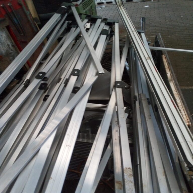 Hier holen wir kostenlos Ihr Schrott ab in Essen