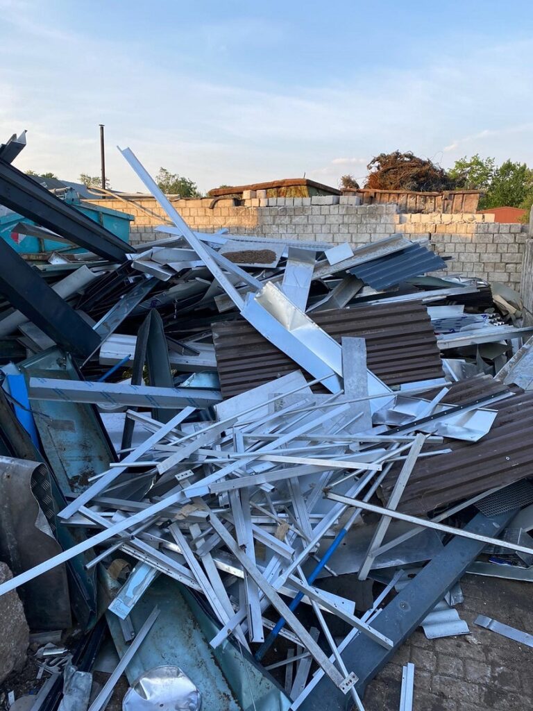 Der Schrottankauf Dinslaken kauft haushaltsübliches Metallschrott zu Top-Konditionen an