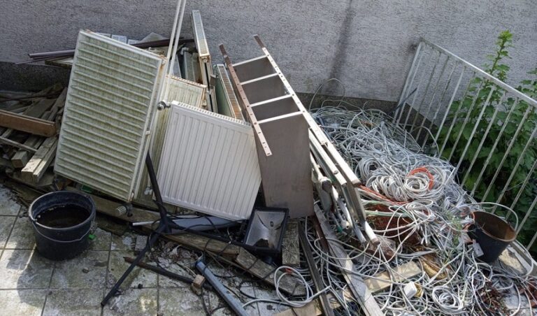 Sie ersticken im Schrott? Lassen Sie ihn einfach von der Schrottabholung Solingen kostenlos abholen