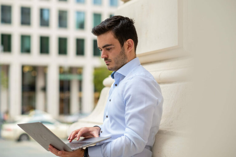 Erfolgreich um Auszubildende werben – so steigern Handwerksbetriebe ihre Chancen auf qualifizierte Schulabgänger