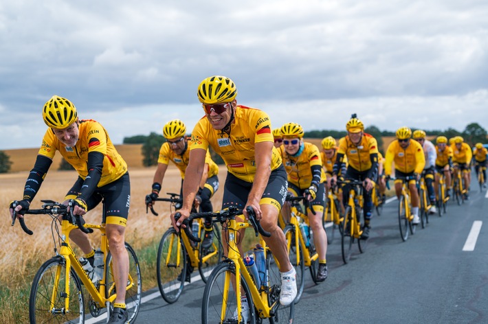 Charity-Radsportinitiative Team Rynkeby sammelt 10,4 Millionen Euro / Weiterer Text über ots und www.presseportal.de/nr/136513 / Die Verwendung dieses Bildes ist für redaktionelle Zwecke unter Beachtung ggf. genannter Nutzungsbedingungen honorarfrei. Veröffentlichung bitte mit Bildrechte-Hinweis.