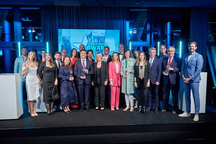 Die Gewinner des TRAVELBOOK AWARD 2022 / by Saskia Uppenkamp | Photographer / Weiterer Text über ots und www.presseportal.de/nr/140521 / Die Verwendung dieses Bildes ist für redaktionelle Zwecke unter Beachtung ggf. genannter Nutzungsbedingungen honorarfrei. Veröffentlichung bitte mit Bildrechte-Hinweis.