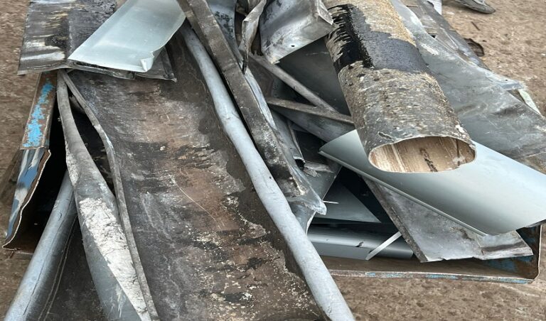 Die Schrotthändler Krefeld beschafft die für die Wiederaufbereitung notwendigen Recycling-Materialien