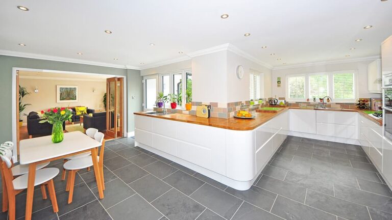 Vertrauen ist entscheidend: So wählen Sie den Fliesenleger Ihres Vertrauens in Frankfurt