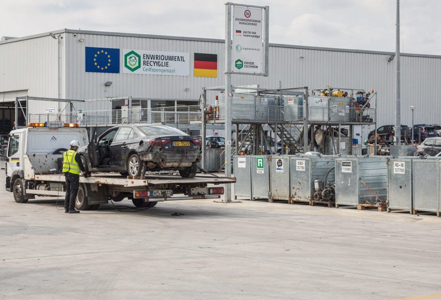 freepik__professional-car-scrapping-process-in-germany-cert__98734-e1771170750328-2